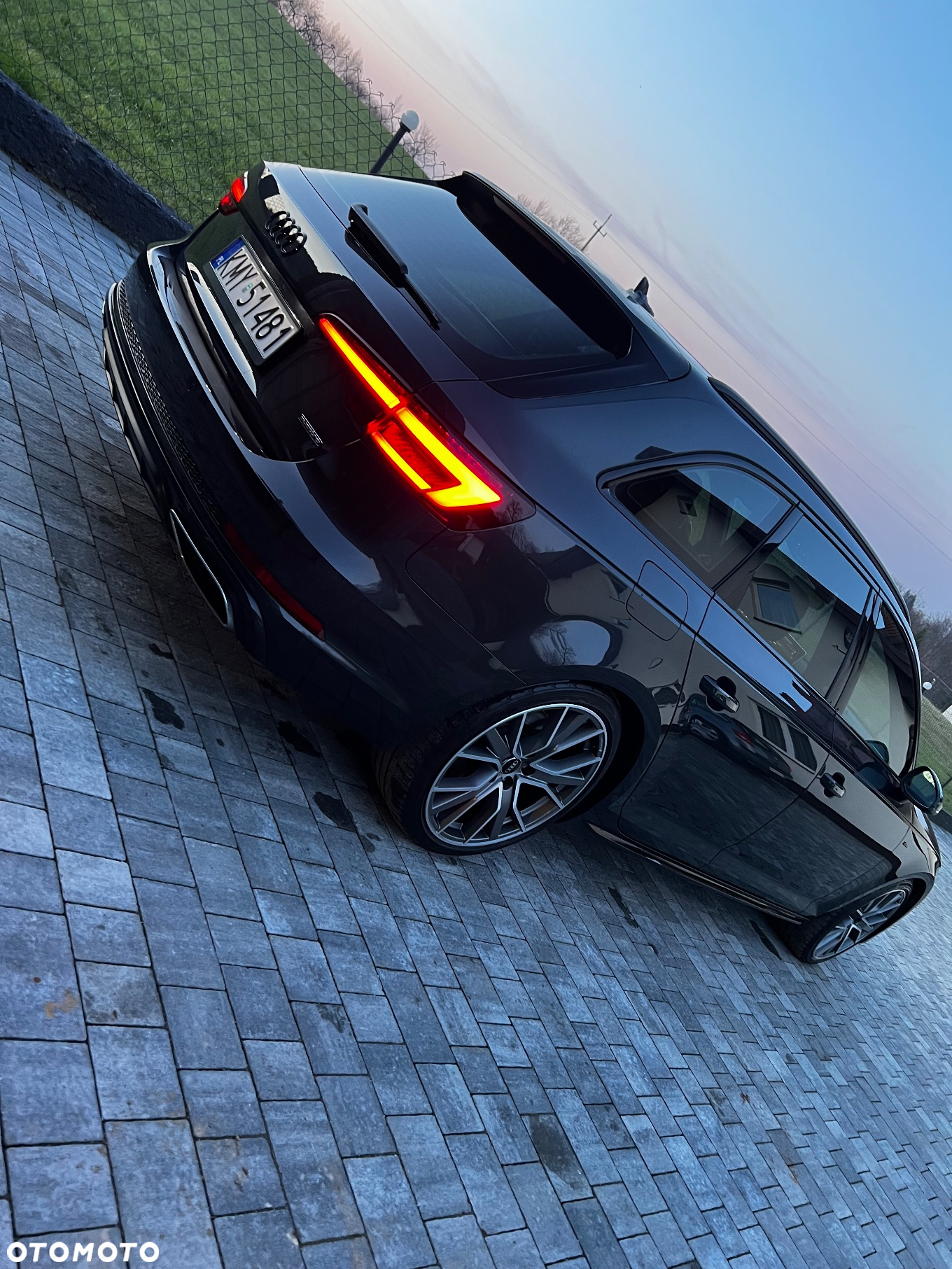 Audi A4 Avant 40 TDI quattro S tronic S line - 13