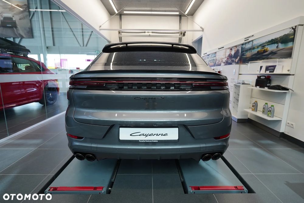 Porsche Cayenne Coupe S - 7