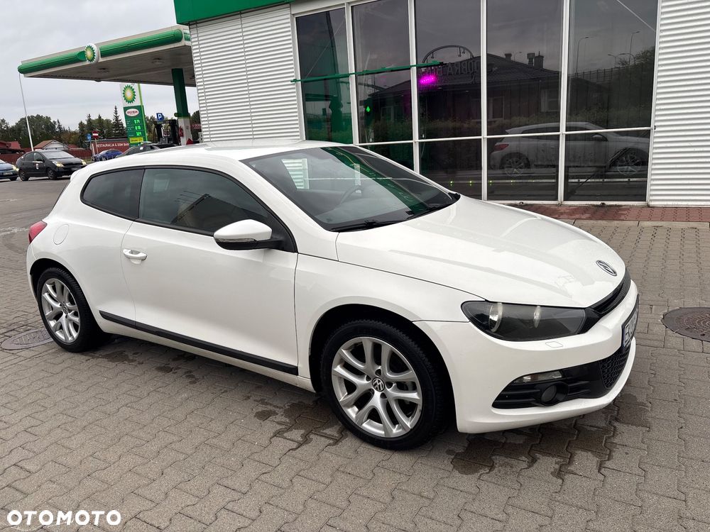 Volkswagen Scirocco 2.0 TDI DSG - 9