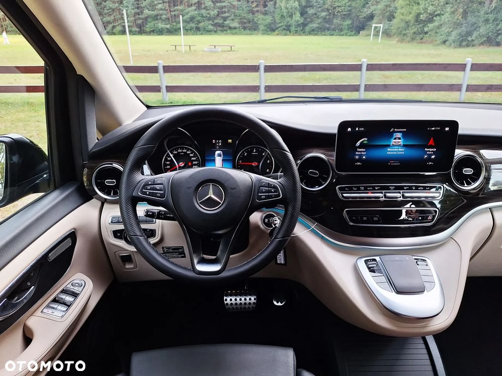 Mercedes-Benz Klasa V - 7