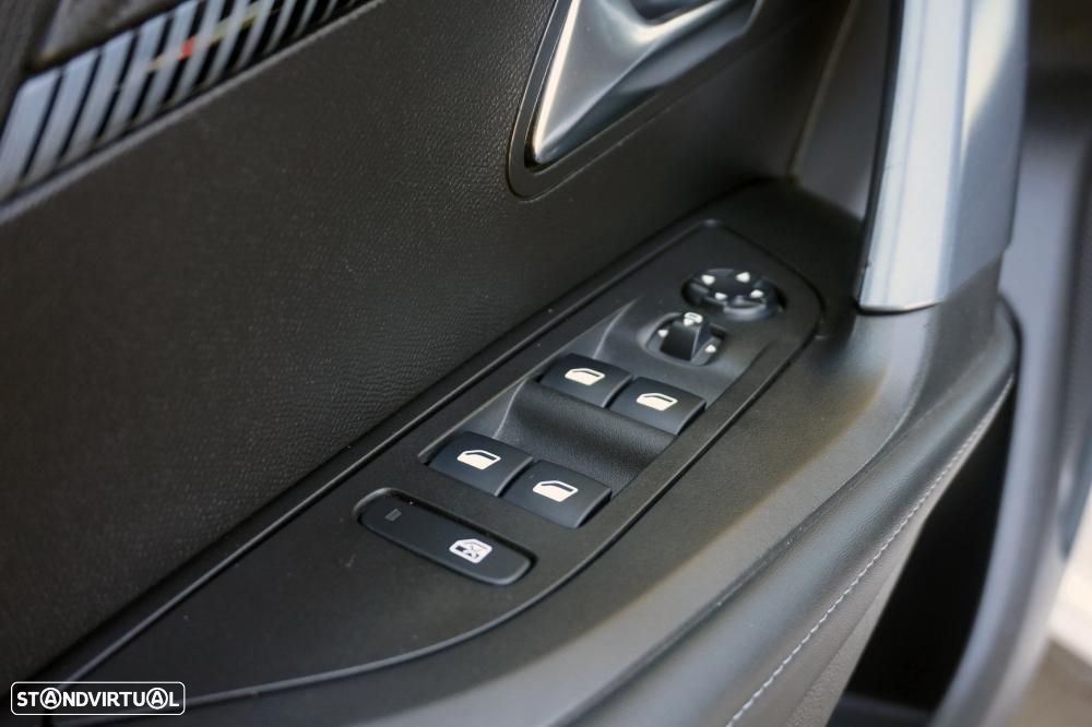 Peugeot 2008 PureTech 100 Allure - 26