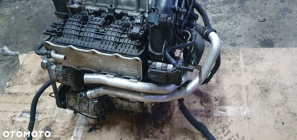 Silnik blok silnika słupek Audi A4 B9 1.4 TFSI CVN - 12