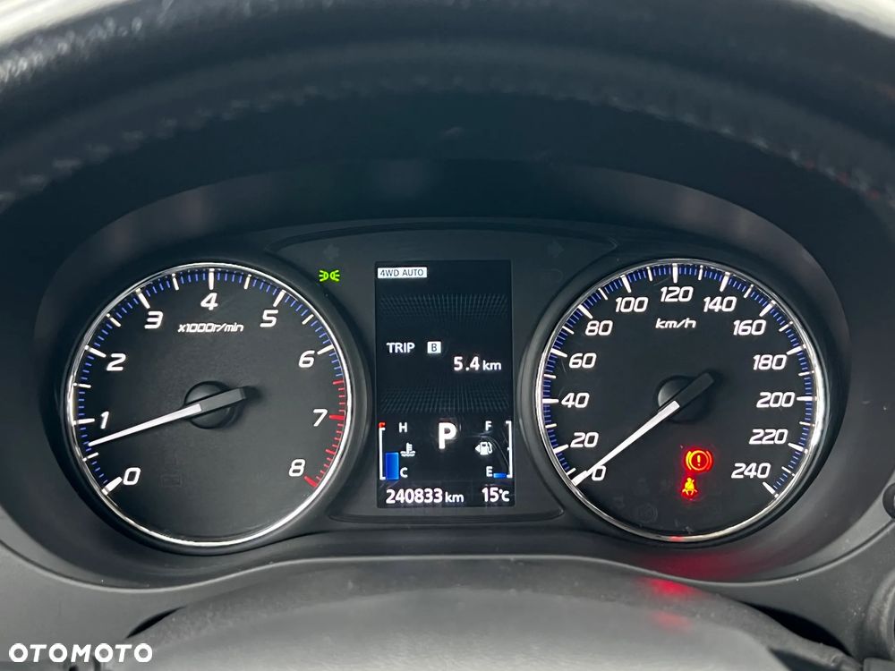 Mitsubishi Outlander 2.0 Intense + 4WD CVT - 18