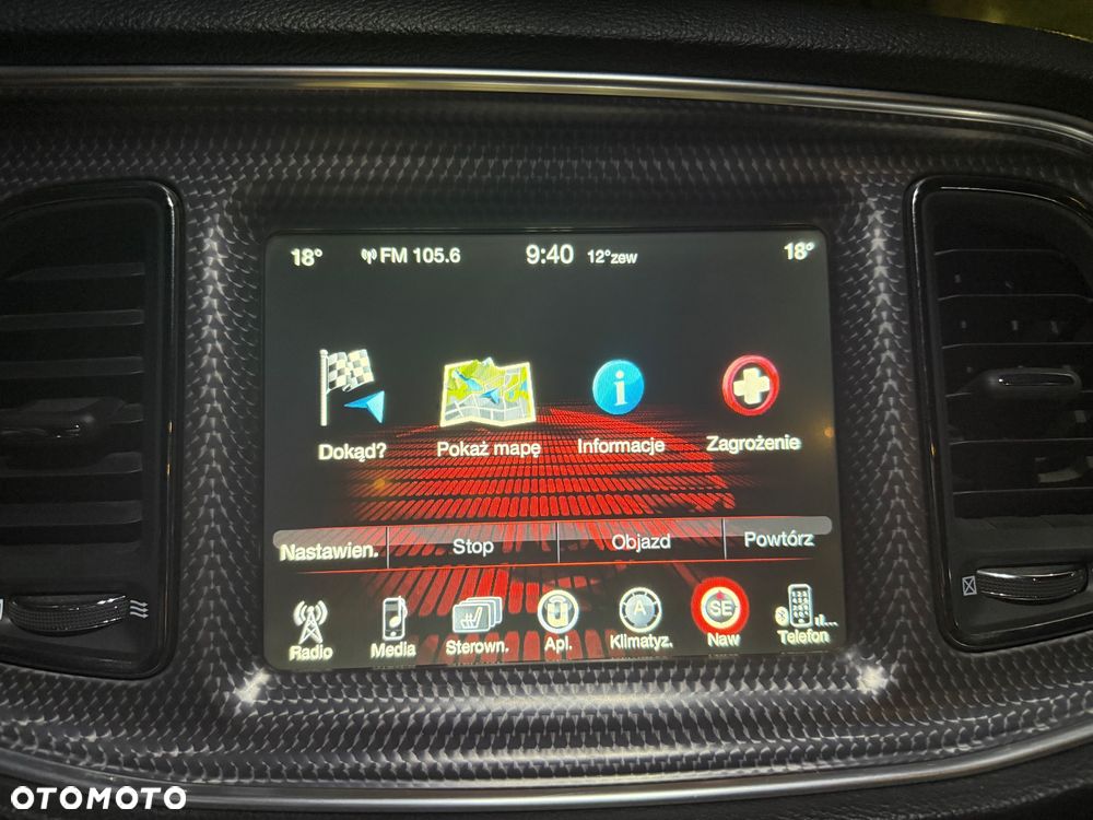 Dodge Challenger - 32