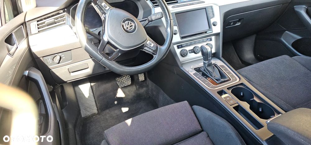 Volkswagen Passat 2.0 TDI BMT Comfortline DSG7 - 13