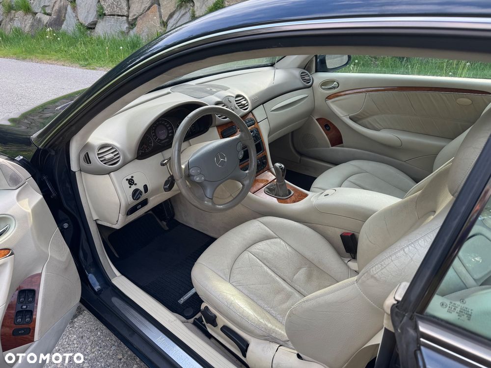 Mercedes-Benz CLK 270 CDI Elegance - 14