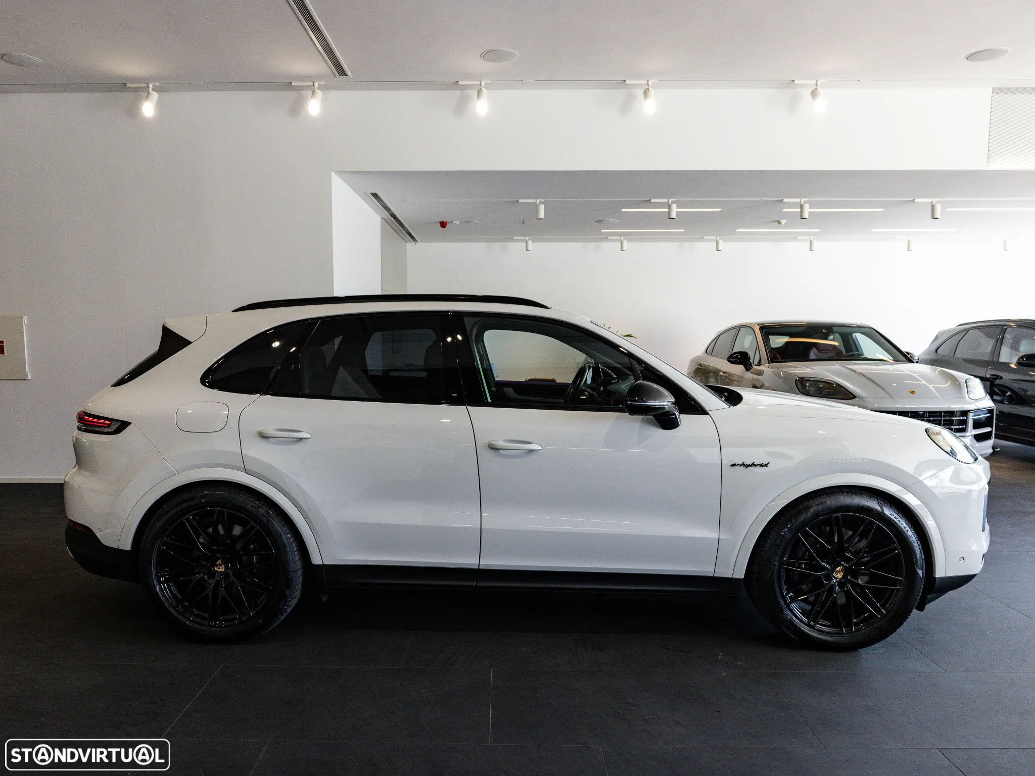 Porsche Cayenne E-Hybrid - 2