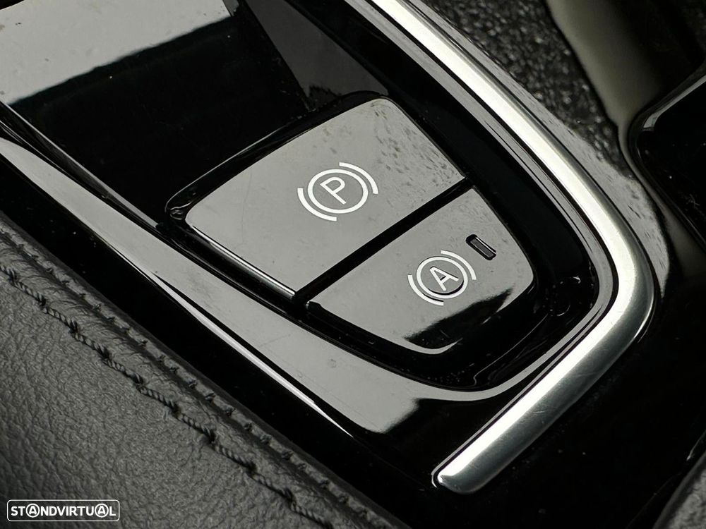 Volvo XC 60 T6 AWD Core - 33