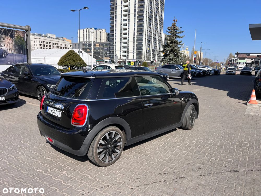 MINI Cooper Standard - 4