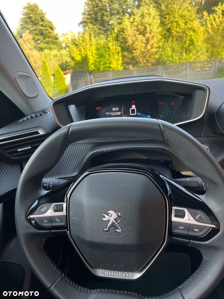 Peugeot 2008 1.2 PureTech Allure Pack S&S - 29