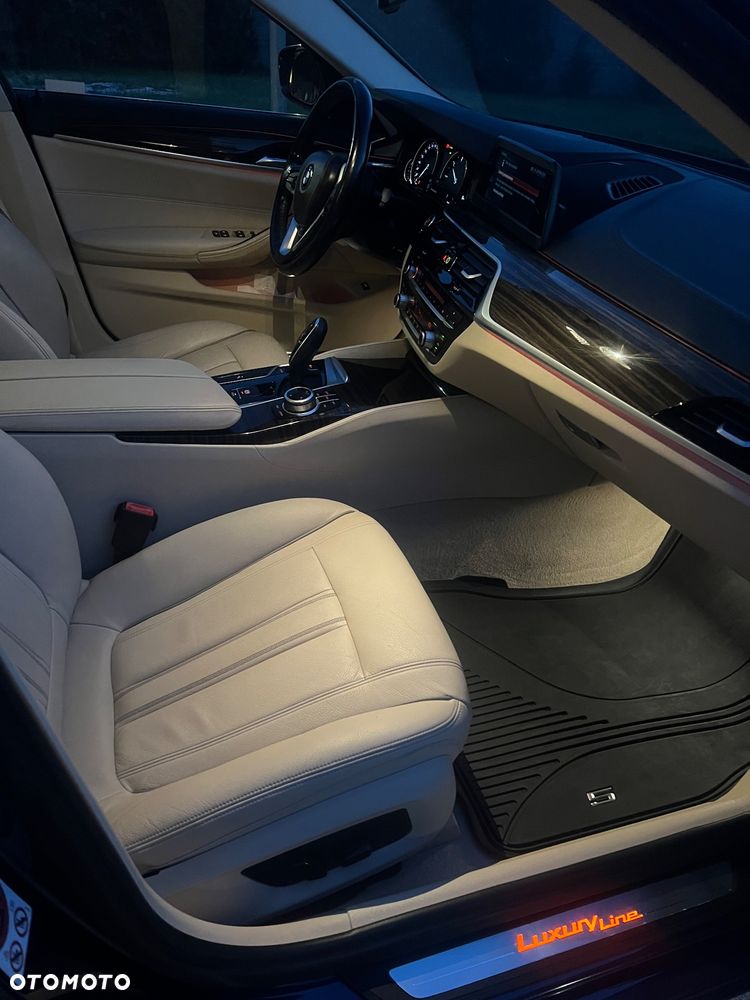 BMW Seria 5 520d Efficient Dynamics Edition Luxury Line - 11