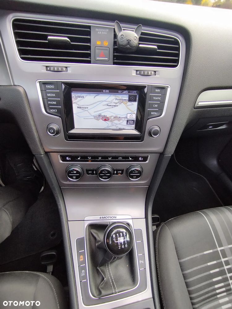 Volkswagen Golf - 16