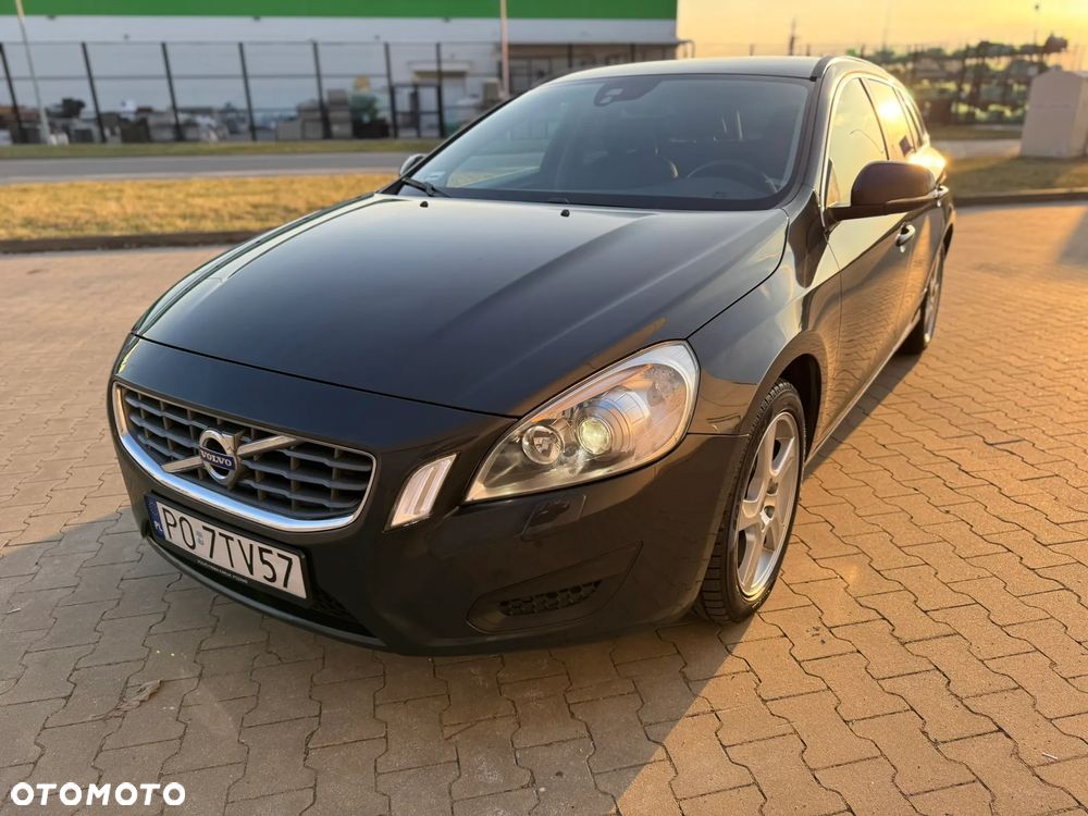 Volvo V60 D3 Geartronic Momentum - 13