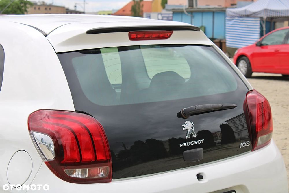 Peugeot 108 - 12