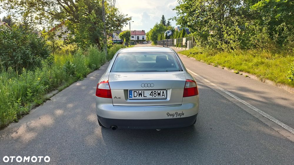 Audi A4 Limousine - 6