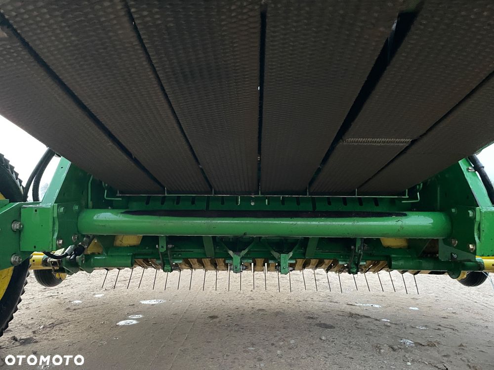 John Deere 592 - 5