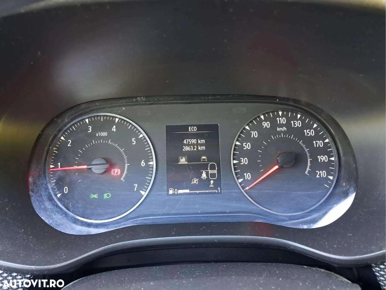 Dacia Logan TCe 90 MT6 Comfort - 10