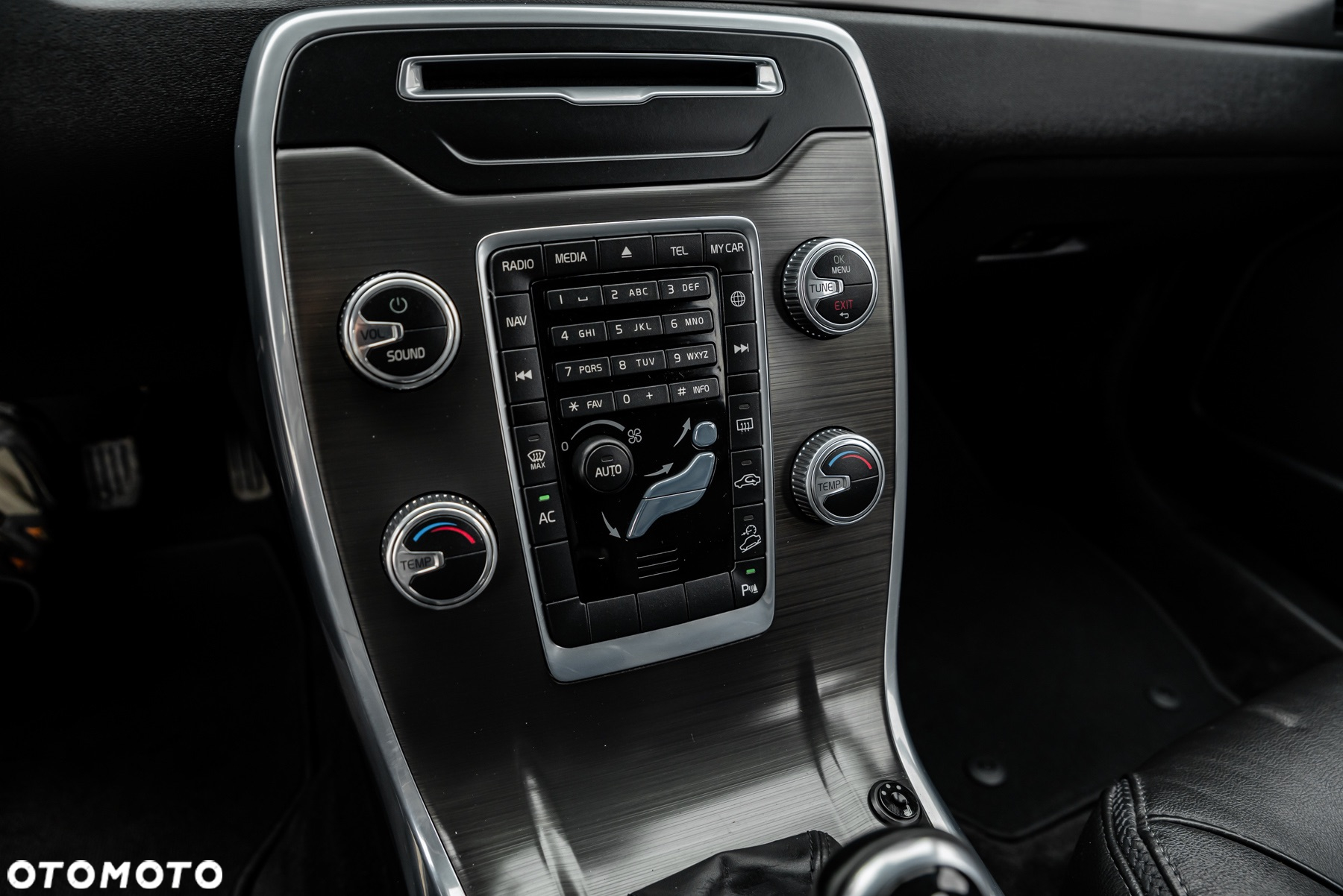 Volvo XC 70 - 32