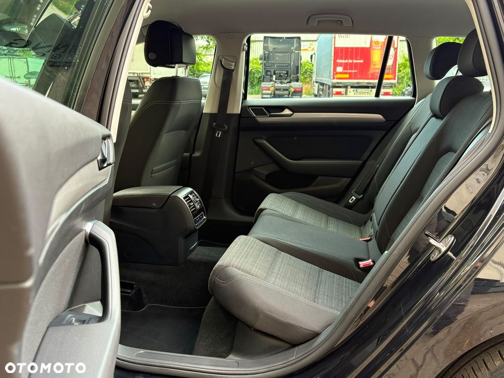 Volkswagen Passat 2.0 TDI BMT Comfortline DSG7 - 23