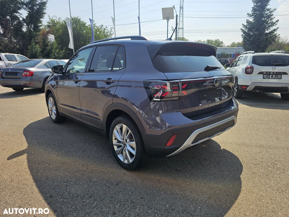 Volkswagen T-Cross - 8