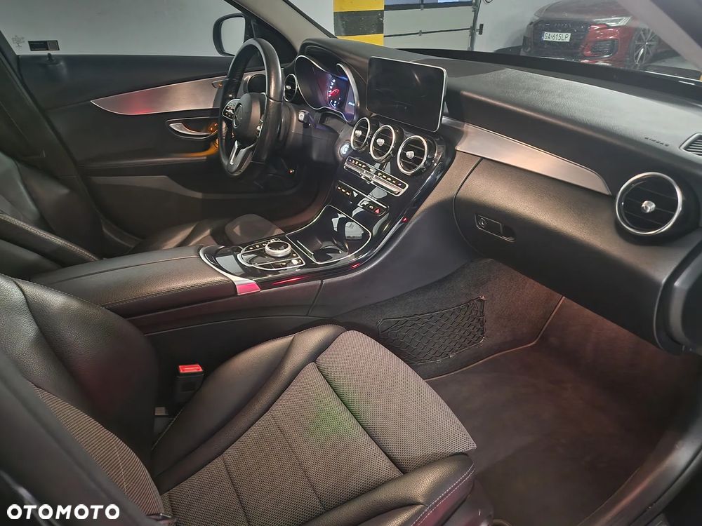 Mercedes-Benz Klasa C 180 9G-TRONIC - 7