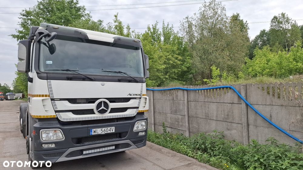 Mercedes-Benz ACTROS - 3
