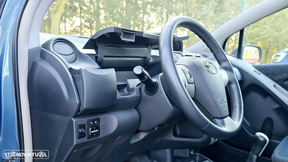 Toyota Yaris 1.0 VVT-i Sol+AC - 19