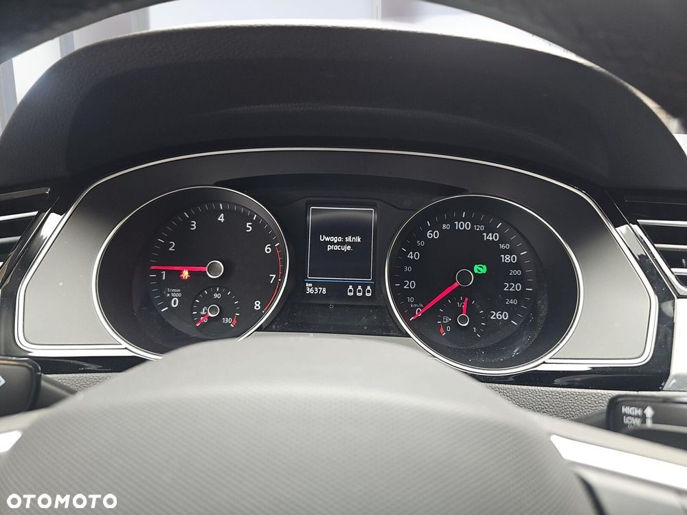 Volkswagen Passat Variant 1.5 TSI EVO Business DSG - 16