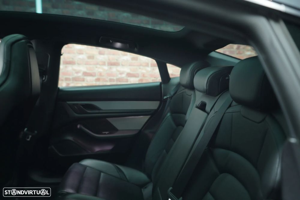 Porsche Taycan Standard - 4