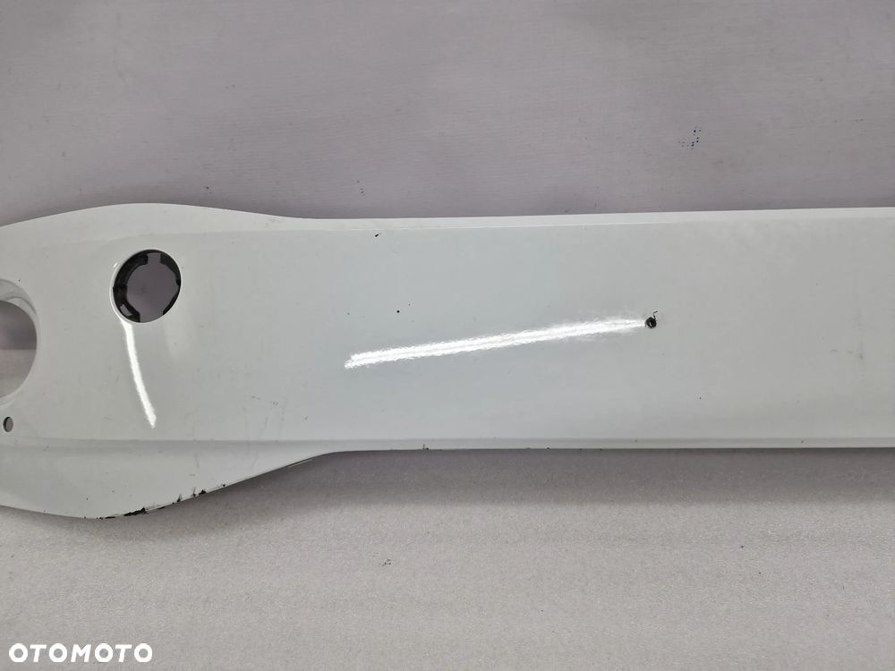 VW UP LIFT 16- BLENDA / LISTWA KRATKI ŚRODKOWEJ , NR AUKCJI KR159 - 6