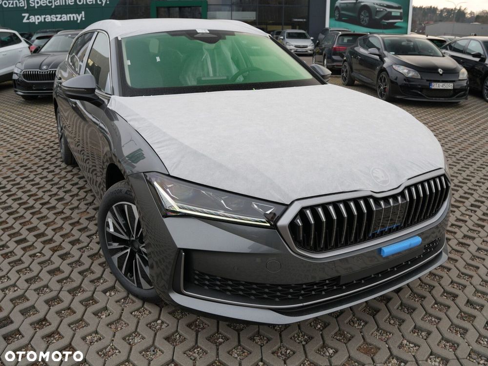 Skoda Superb 2.0 TSI Selection DSG - 2