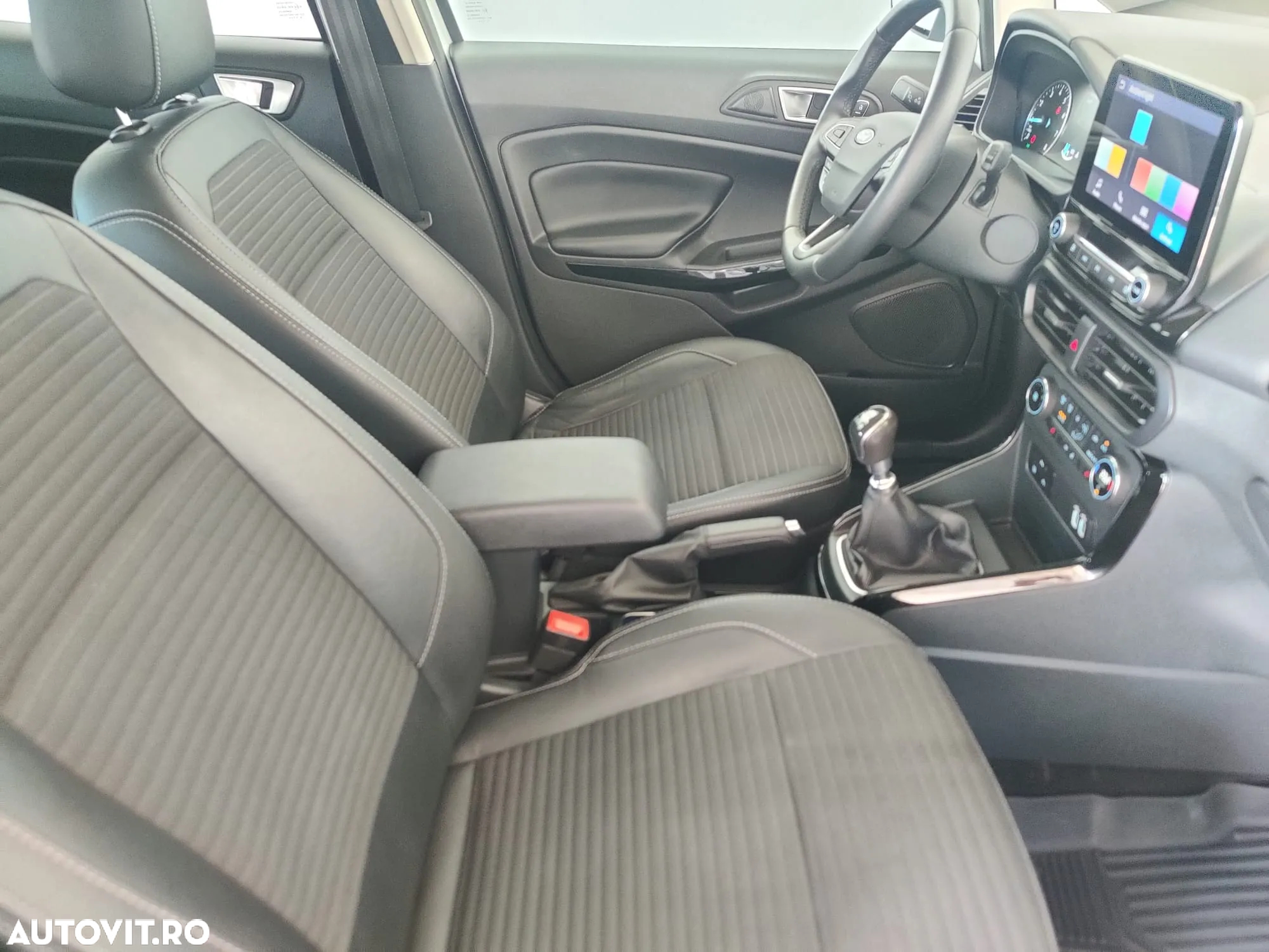 Ford EcoSport 1.0 EcoBoost Titanium - 14