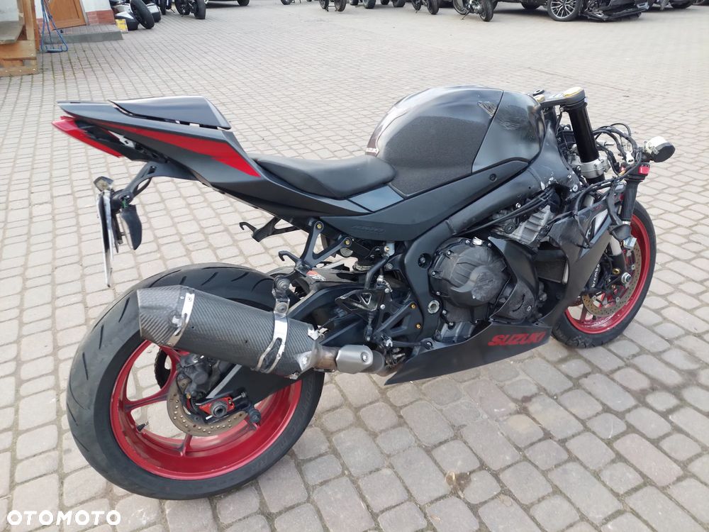 Suzuki GSX-R - 8