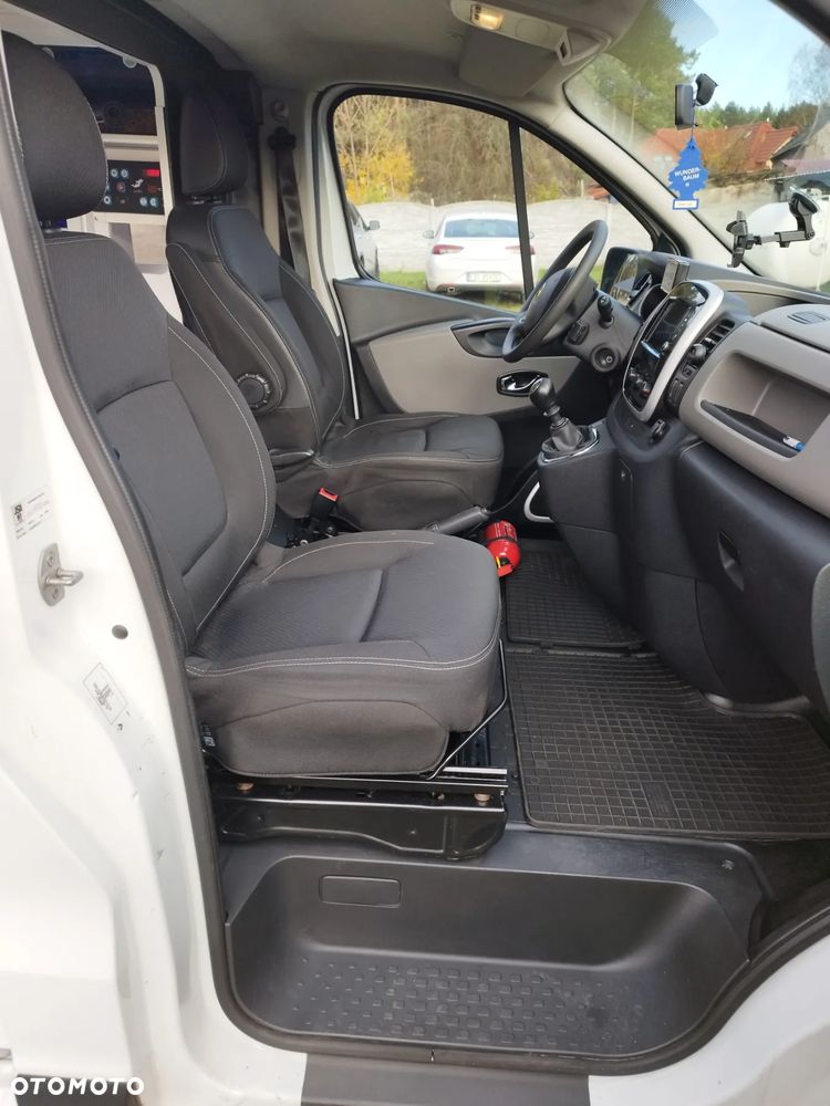 Renault Trafic - 18