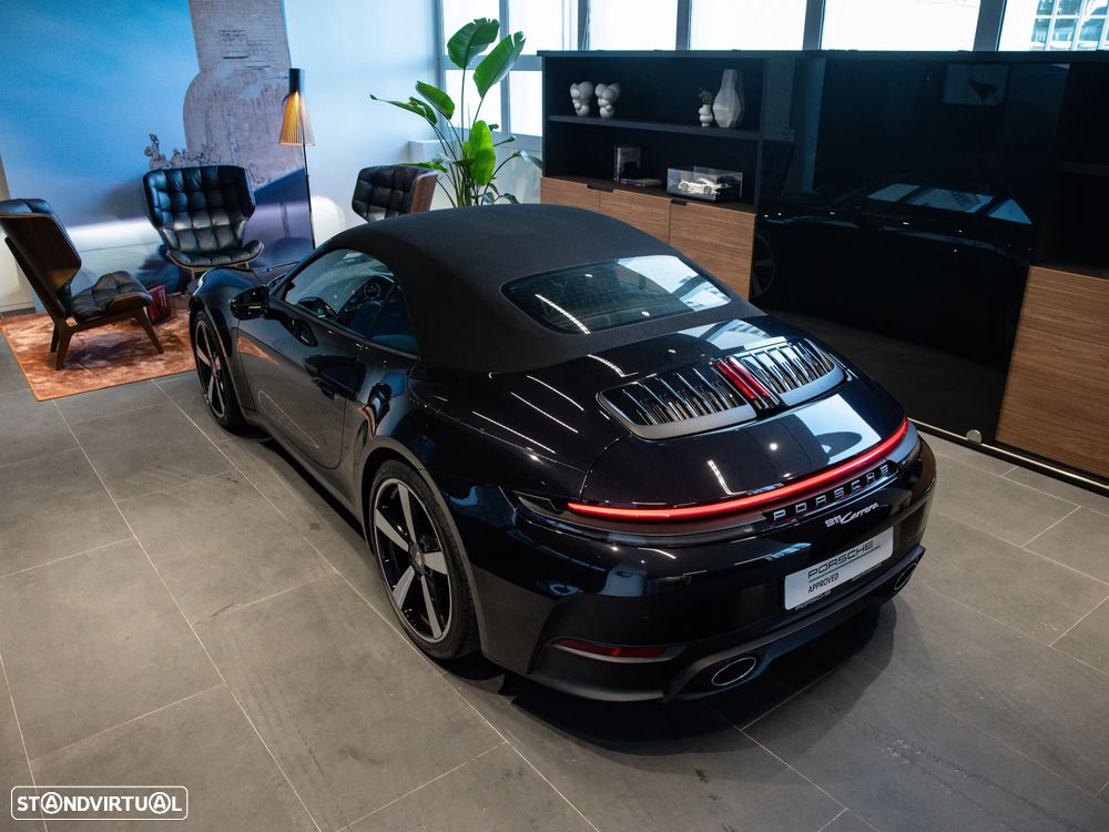 Porsche 911 (992) Carrera PDK - 23