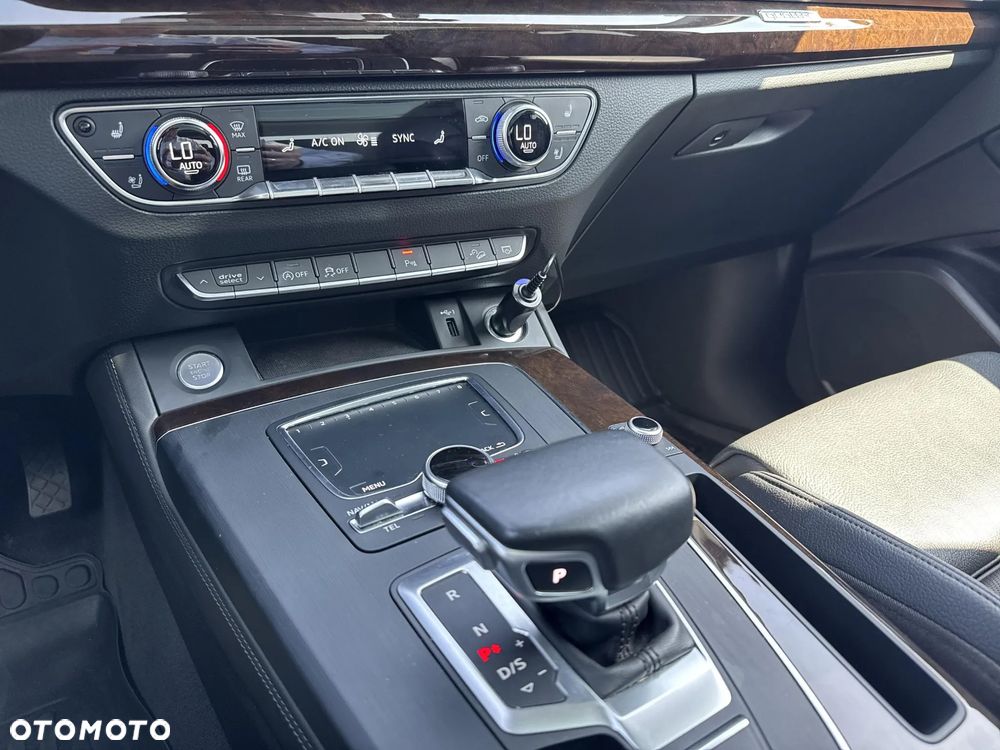 Audi Q5 2.0 TFSI quattro S tronic design - 19