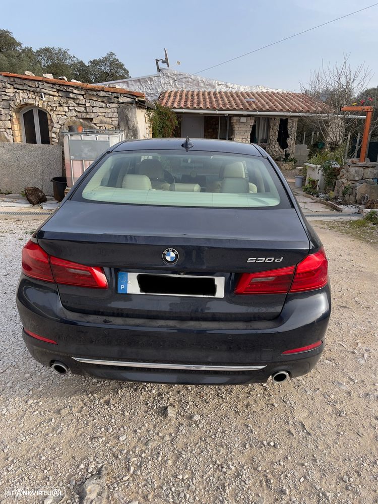 BMW 530 d Line Luxury Auto - 2