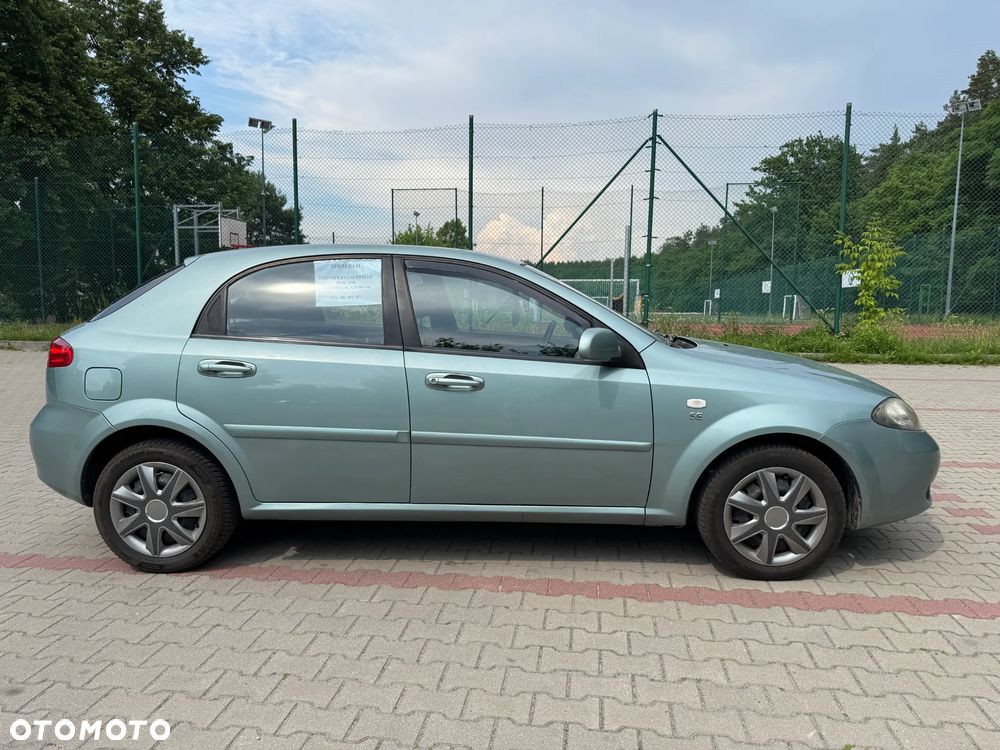Chevrolet Lacetti 1.4 SE - 5