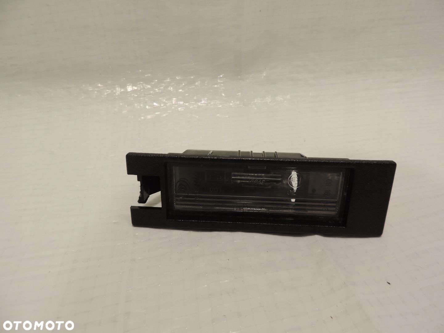 LAMPKA TEBLICY REJ. OPEL VECTRA C 13252440 NOWA - 1