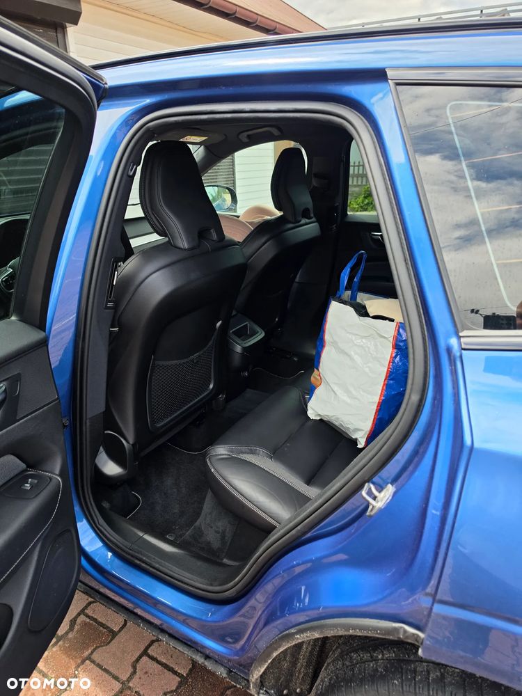 Volvo XC 60 D4 R-Design - 3