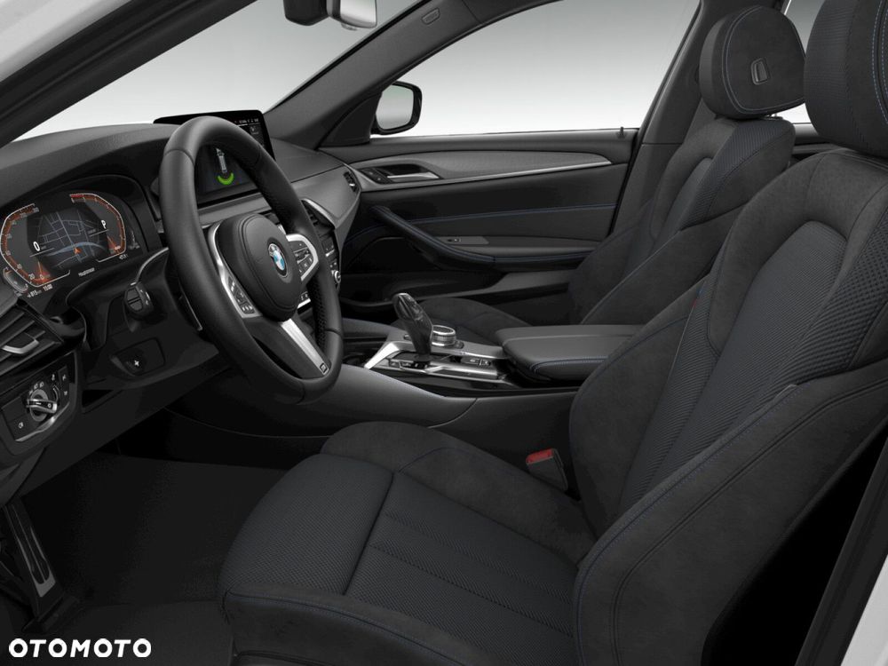 BMW Seria 5 520d xDrive mHEV M Sport sport - 7