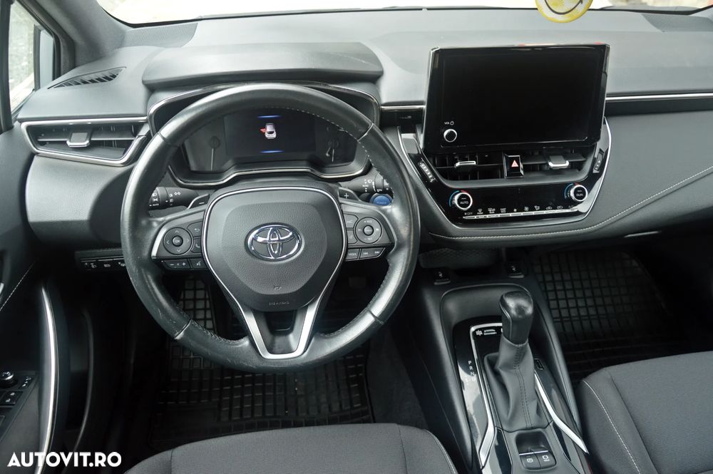 Toyota Corolla - 26