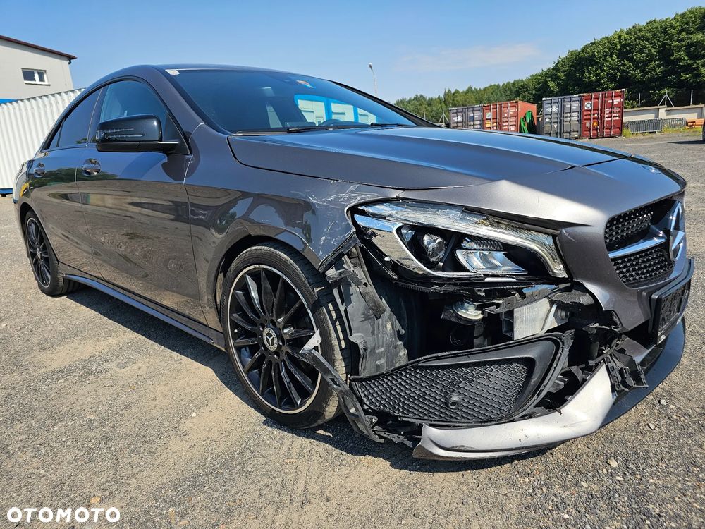 Mercedes-Benz CLA 200 d 4Matic 7G-DCT AMG Line - 6