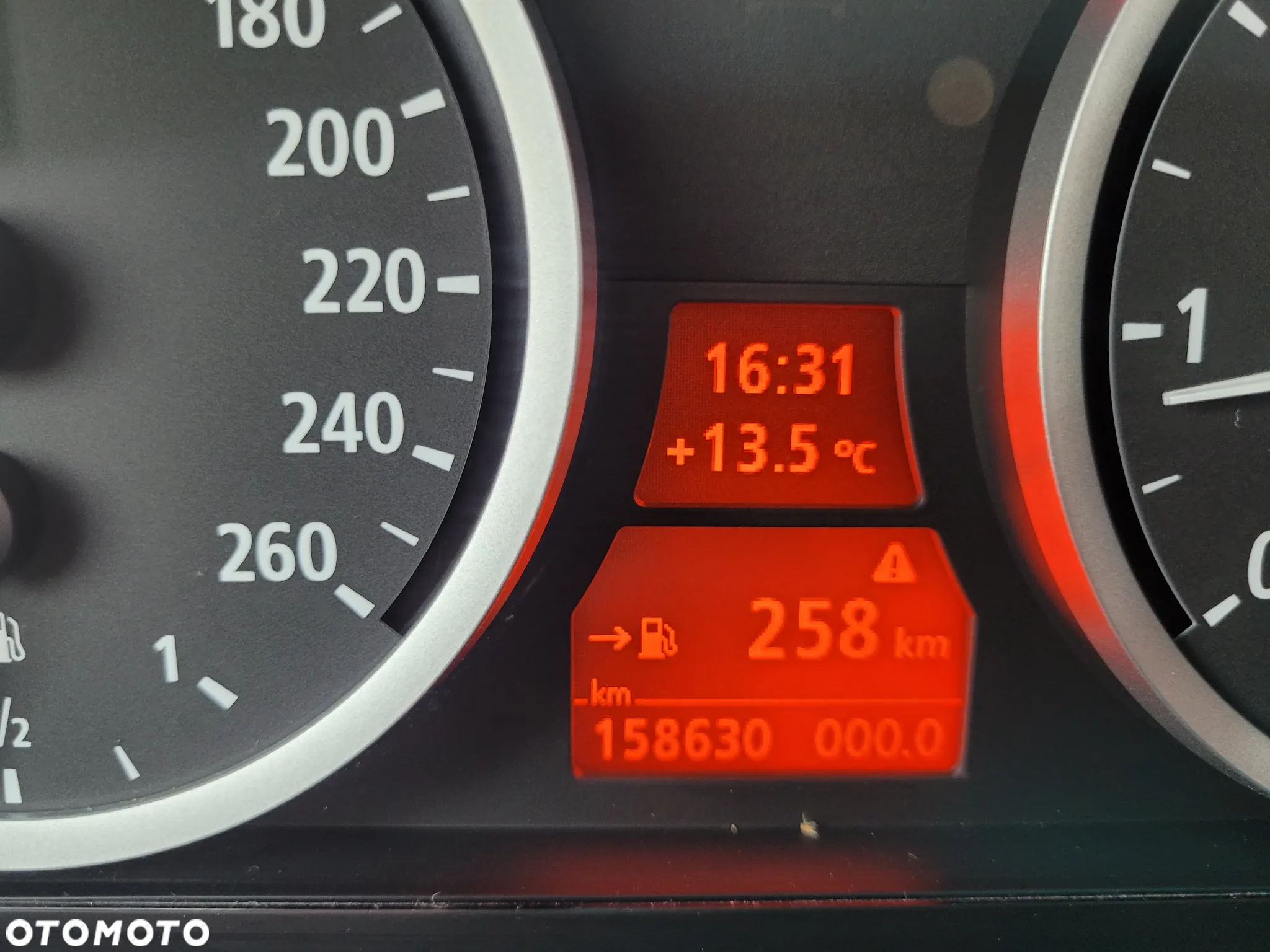 BMW Seria 5 523i - 10