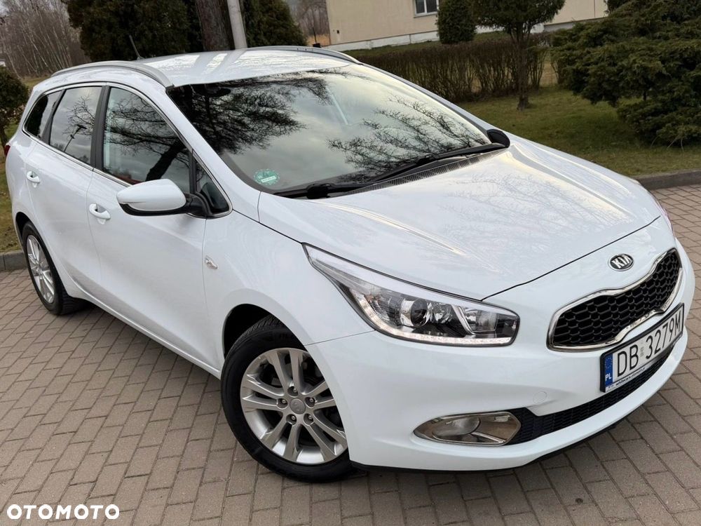 Kia Ceed 1.4 L - 10
