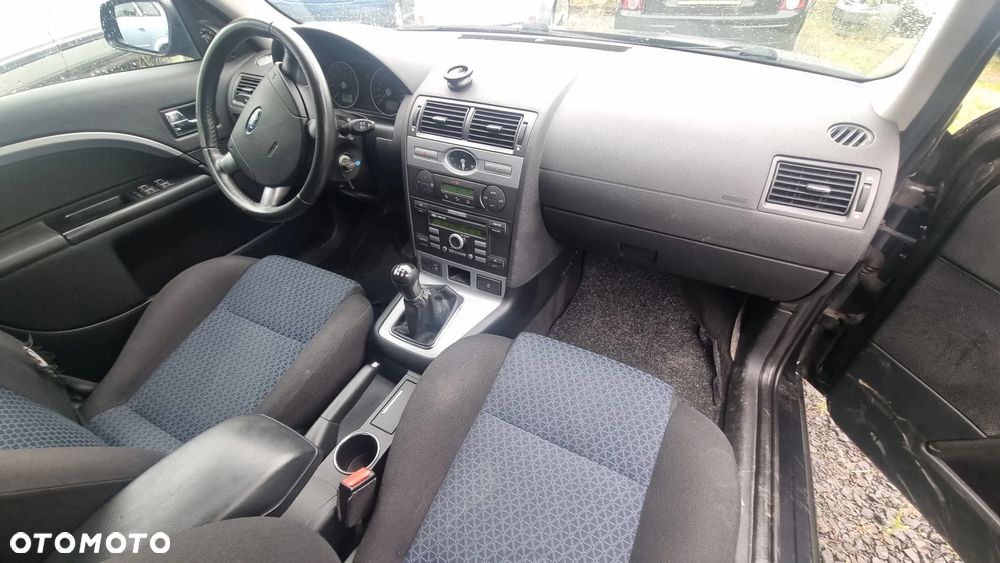 Ford Mondeo 1.8 Ambiente X - 8