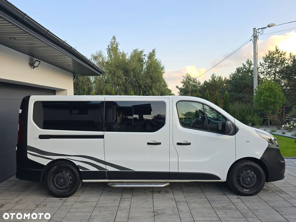 Opel Vivaro L2H1 2,9t Elegance Premium - 2