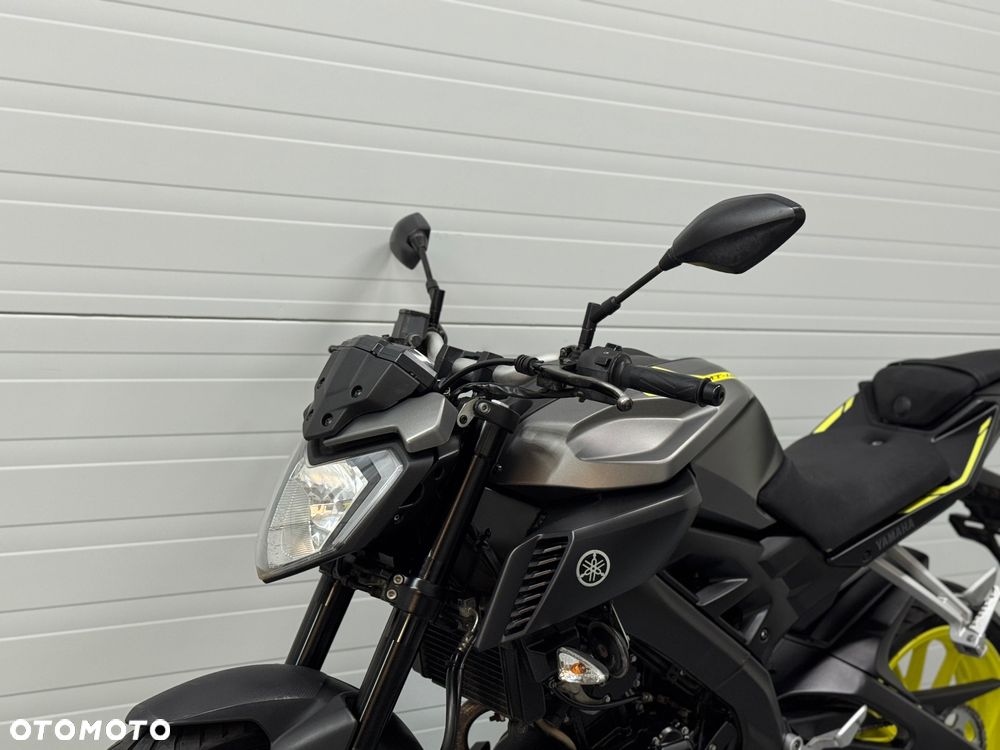 Yamaha MT - 17