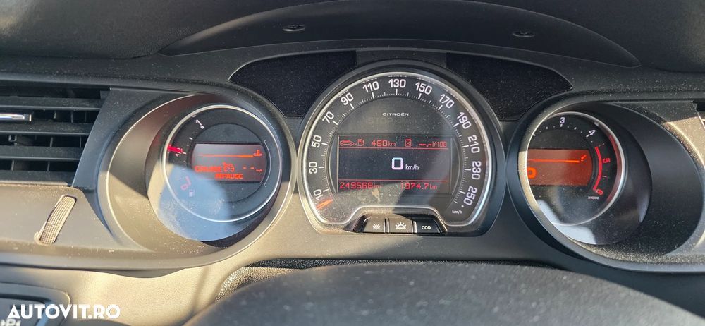 Citroën C5 2.0 HDI BVA6 H3+ Seduction - 13