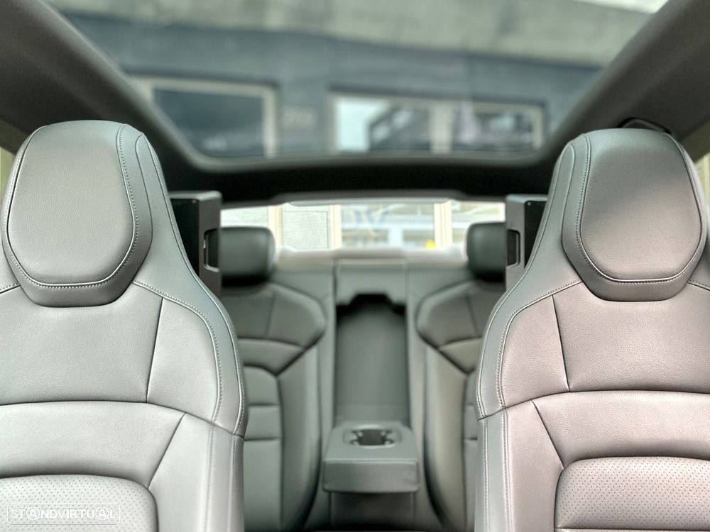 Porsche Taycan 4S Bateria Performance Plus - 32